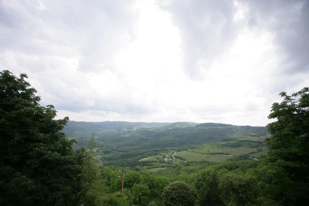 Houses Of Motovun Szoba fotó
